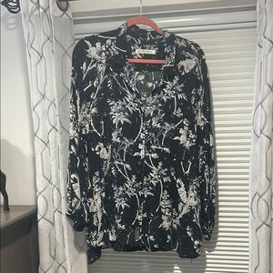 NWT We The Free Navy and White Floral Top
